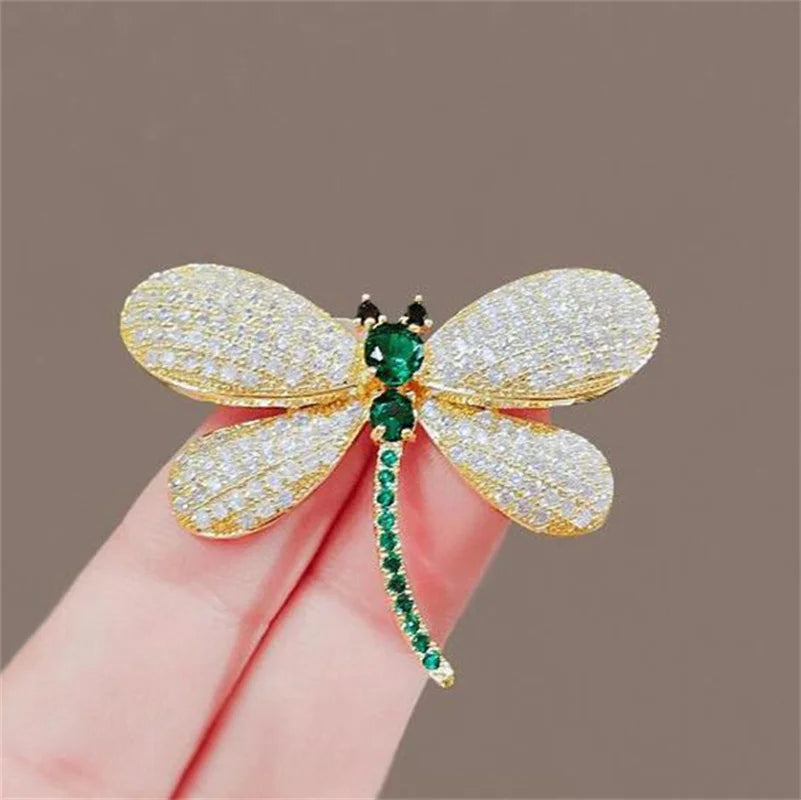 Golden Tulip Brooch 🌷✨