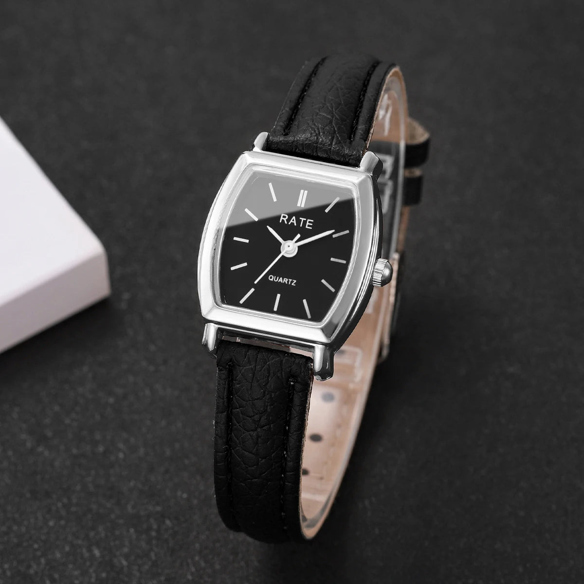 Luna Arabic Watch
