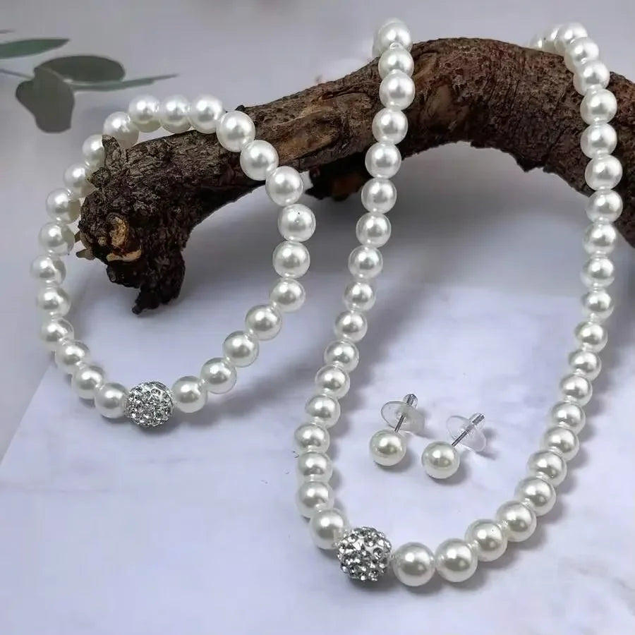 Ziri Pearl Set