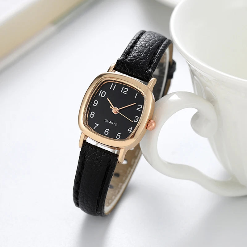 Luna Arabic Watch