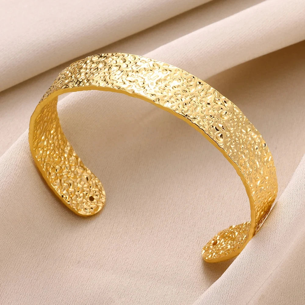 Ziva Cuff