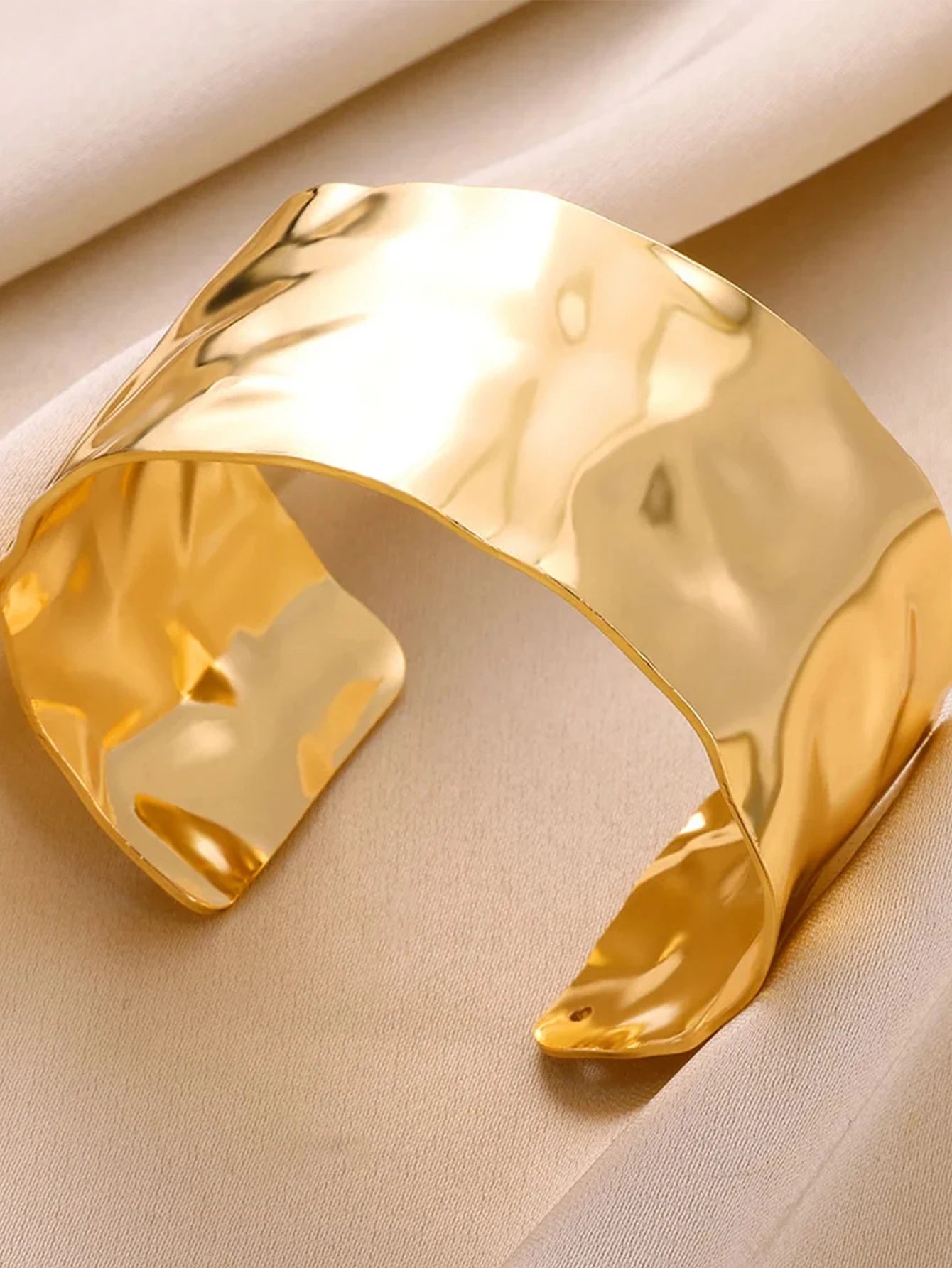 Ziva Cuff