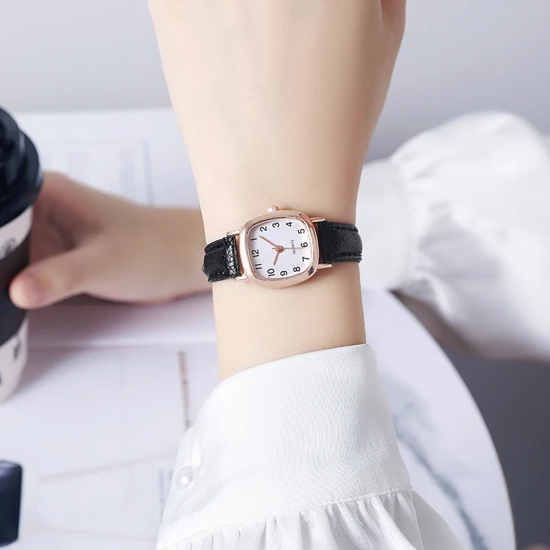 Luna Arabic Watch