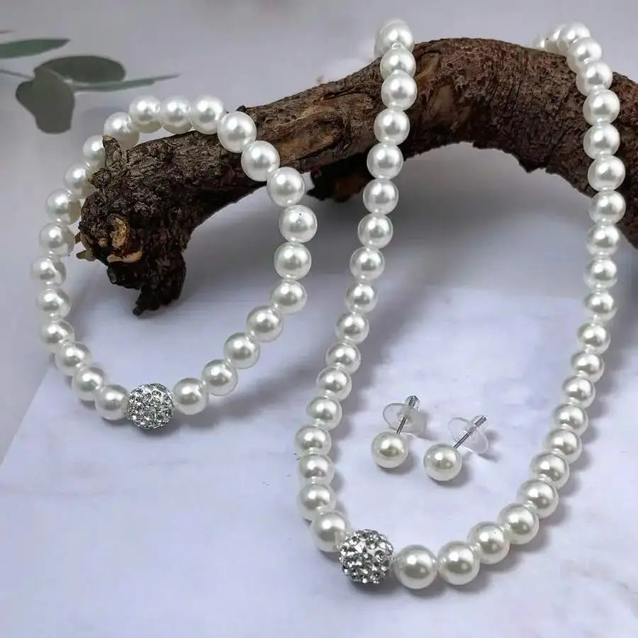 Ziri Pearl Set