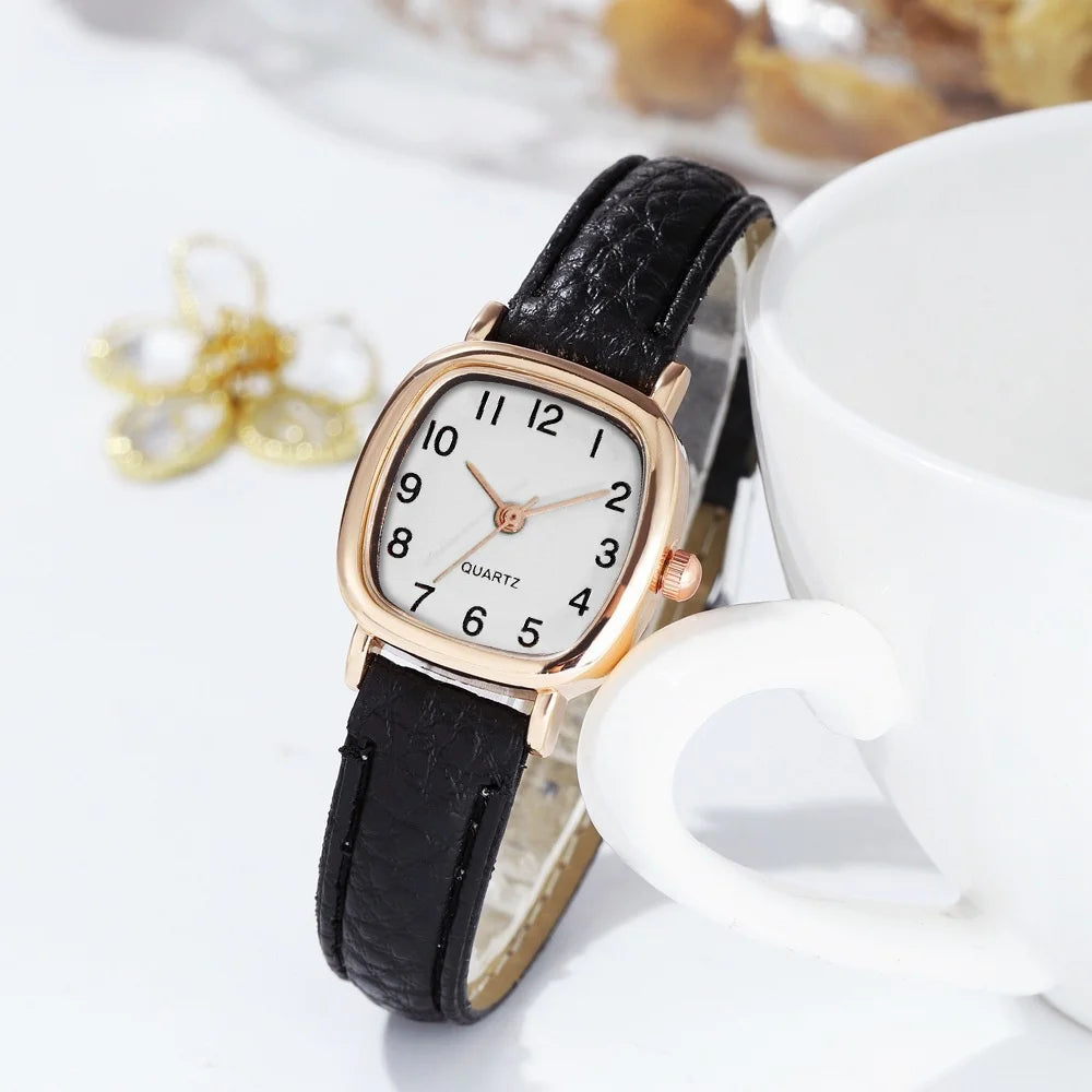 Luna Arabic Watch